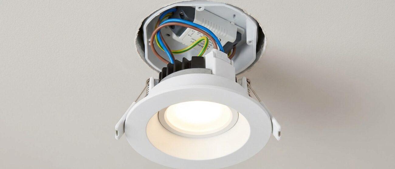 LED LED