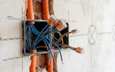 Hoe regel je extra aansluitingen voor verlichting bij het aanleggen van nieuwe elektra?
